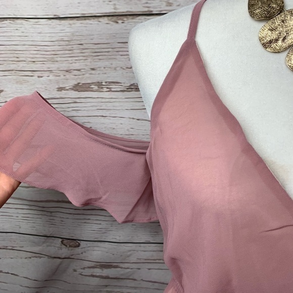 NWOT Tobi Rhythm Rose Cold Shoulder Mini Dress - Picture 5 of 10